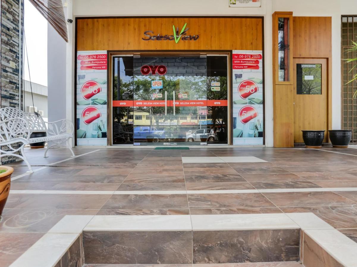ホテル Oyo 89617 セレサ ビュー Bukit Gambir エクステリア 写真